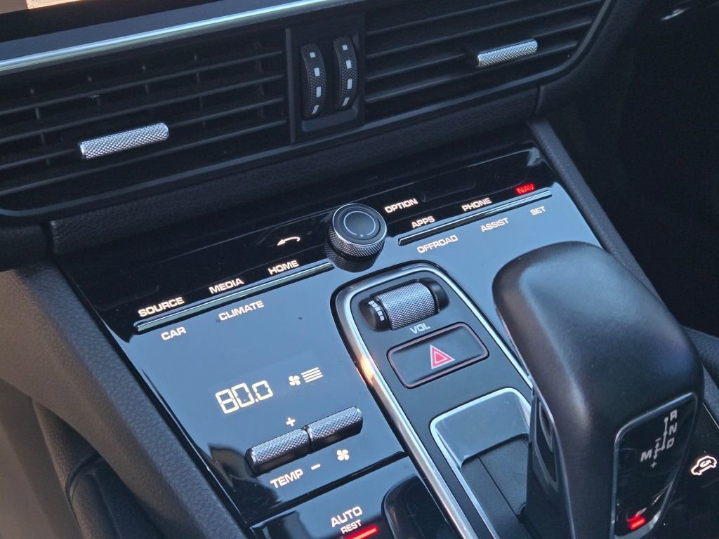 Certified 2022 Porsche Cayenne image 24