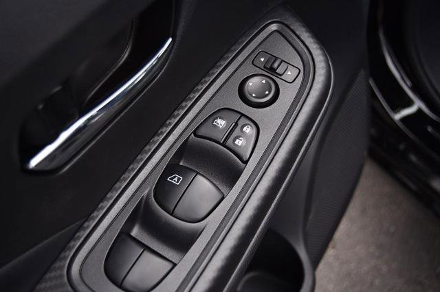 New 2025 Nissan Versa SV image 9