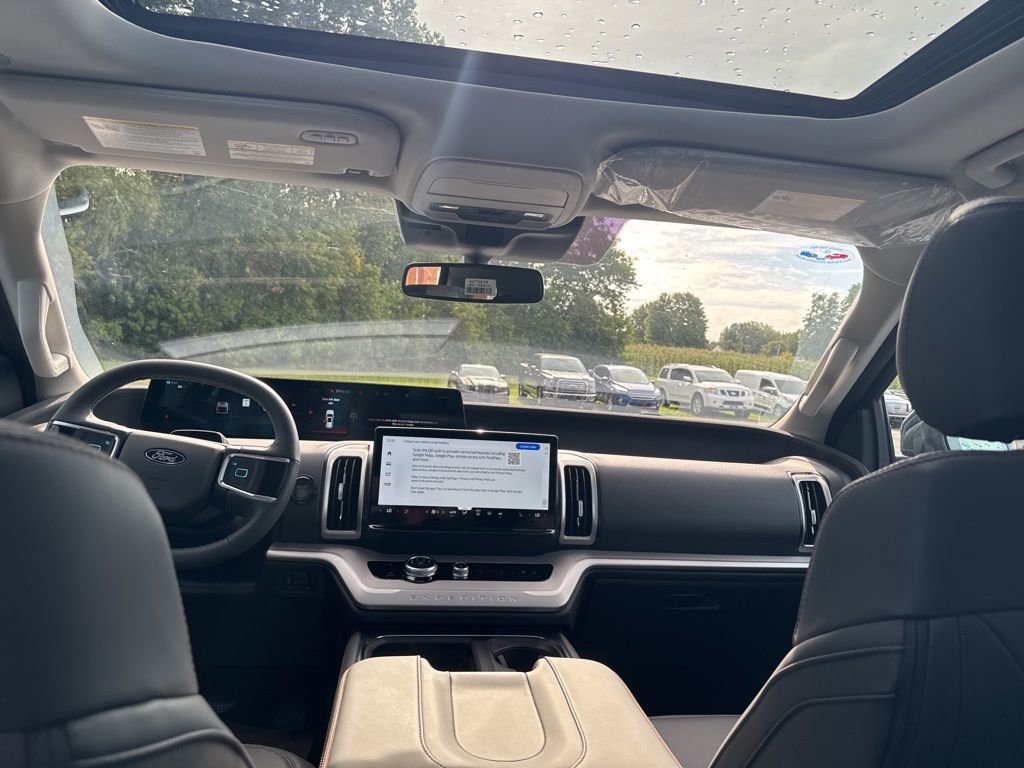 New 2025 Ford Expedition Active AWD/4WD image 19