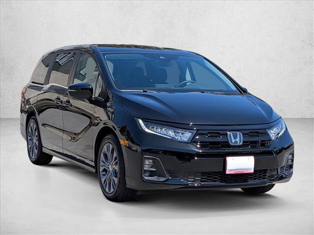 Used 2026 Honda Odyssey Touring image 3