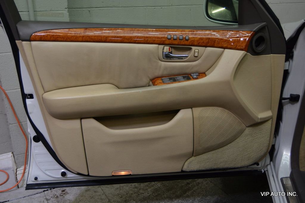 Used 2004 Lexus LS 430 image 7