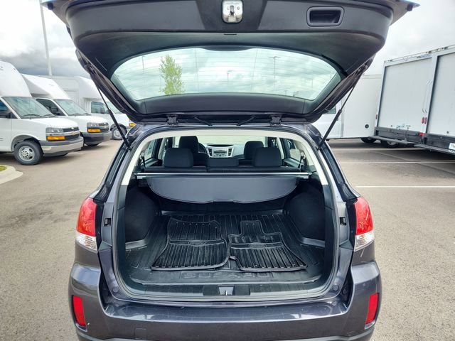 Used 2011 Subaru Outback 2.5i AWD/4WD image 28