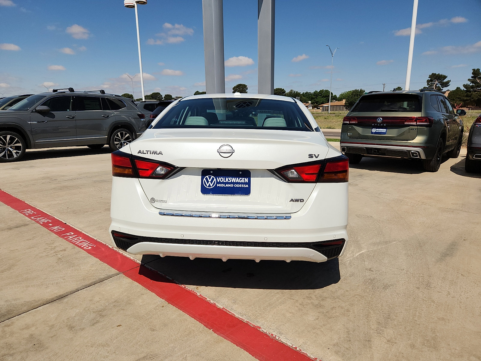 Used 2023 Nissan Altima 2.5 SV AWD/4WD image 6