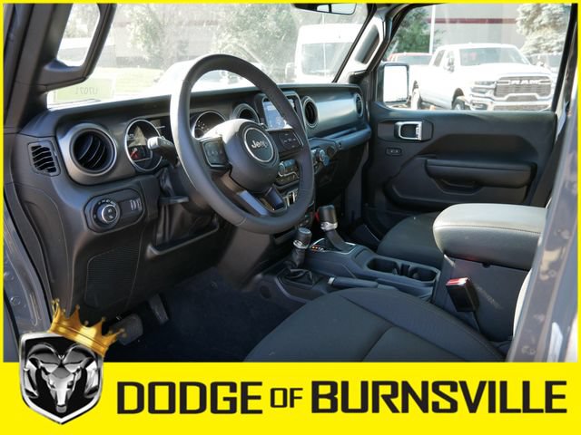 Used 2023 Jeep Gladiator Sport AWD/4WD image 13