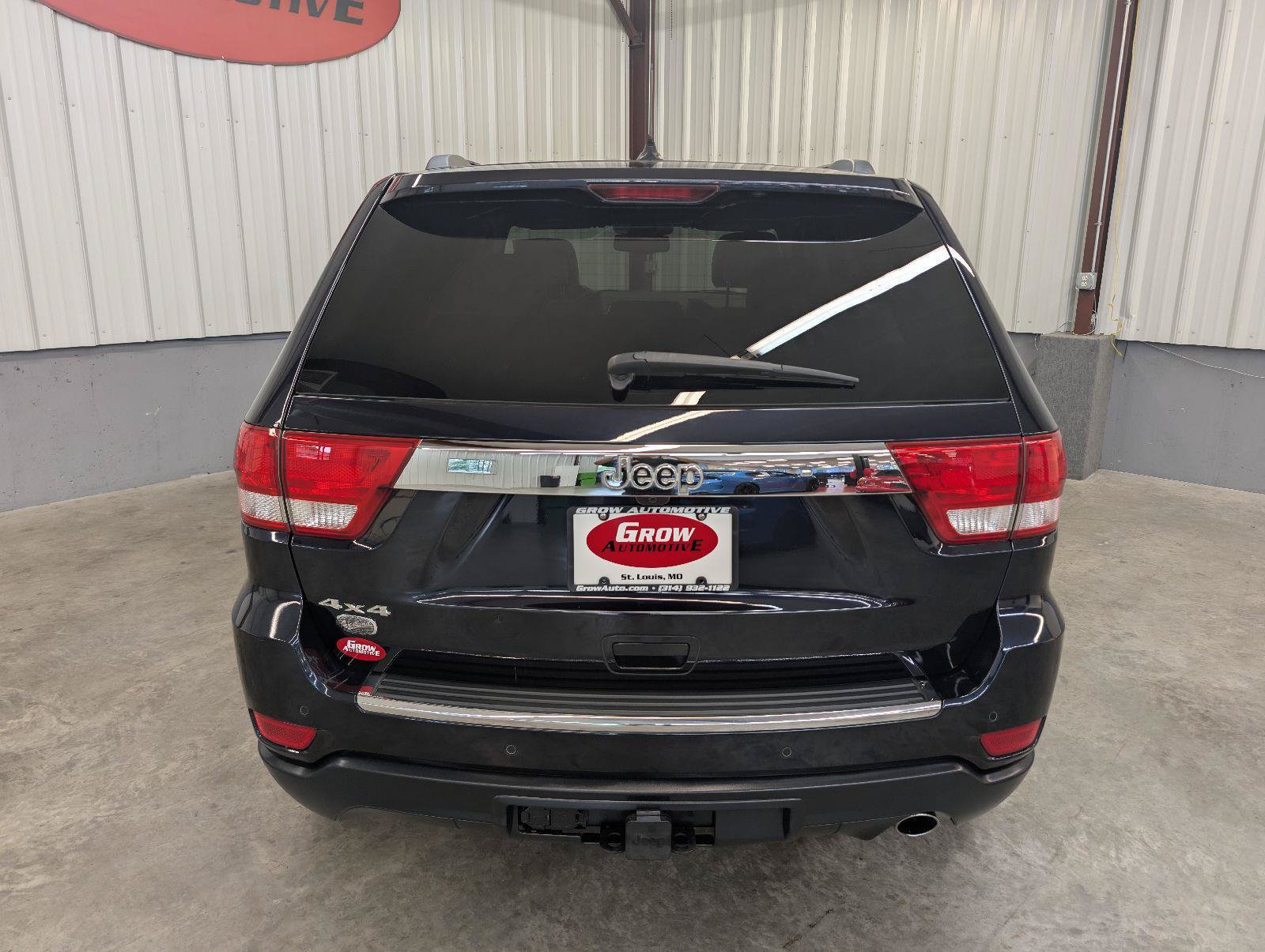 Used 2011 Jeep Grand Cherokee Overland AWD/4WD image 14