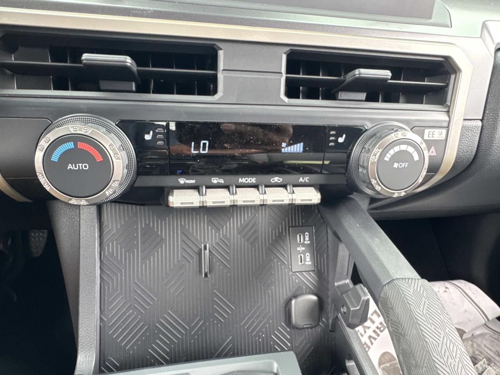New 2026 Toyota Tacoma TRD Off-Road AWD/4WD image 15