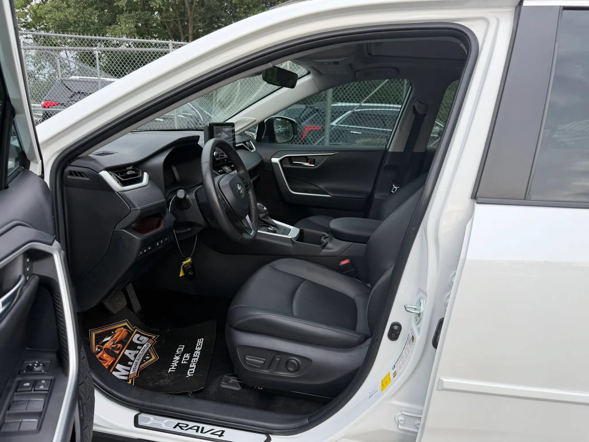 Used 2024 Toyota RAV4 Limited w/ Weather Package AWD/4WD image 25