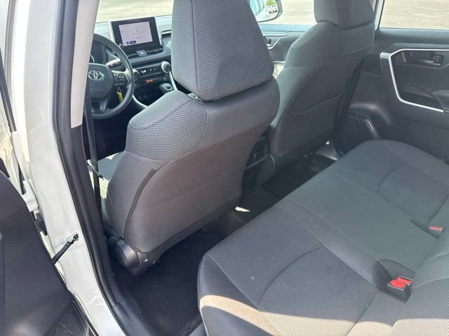 Used 2024 Toyota RAV4 LE AWD/4WD image 20