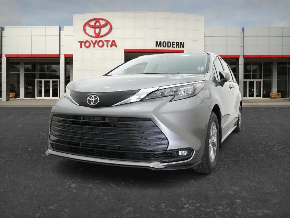 New 2026 Toyota Sienna XLE FWD image 20