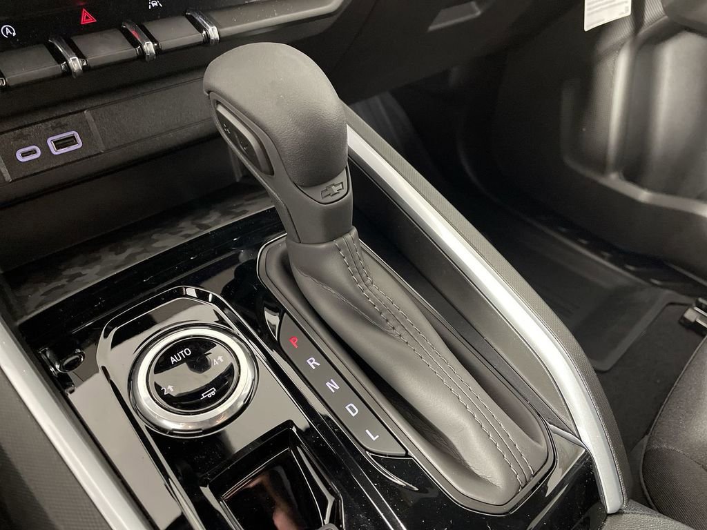 New 2025 Chevrolet Colorado W/T w/ WT Custom Package image 17