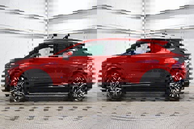 New 2026 Chevrolet Equinox EV LT w/ Convenience Package II FWD image 4