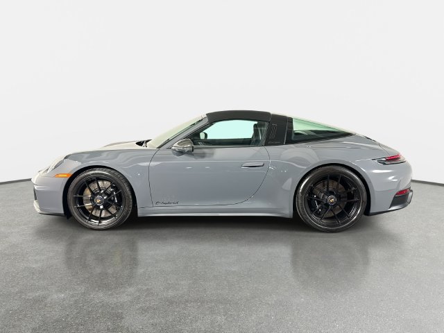 Used 2025 Porsche 911 Targa 4 GTS AWD/4WD image 6