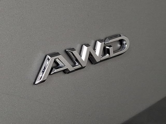 Used 2024 Toyota Grand Highlander AWD image 31