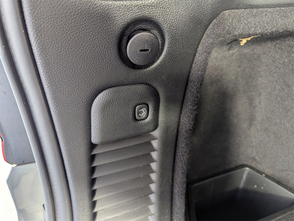 Used 2022 Dodge Durango R/T w/ Tow 'N Go Package image 31