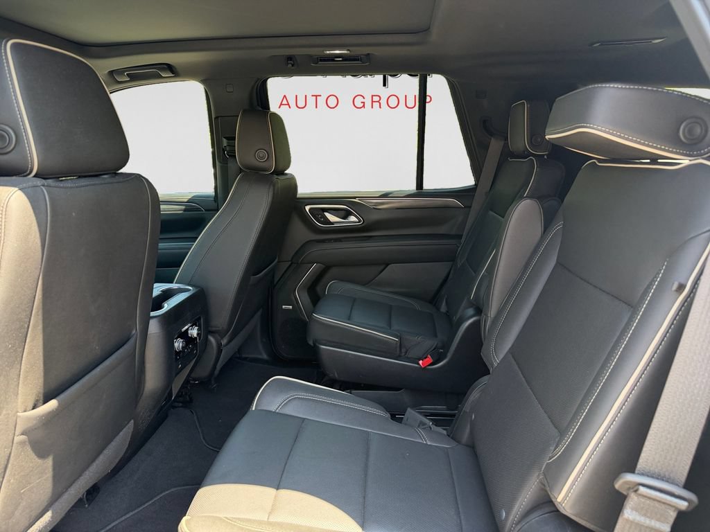 Used 2022 GMC Yukon SLT w/ SLT Luxury Package AWD/4WD image 15