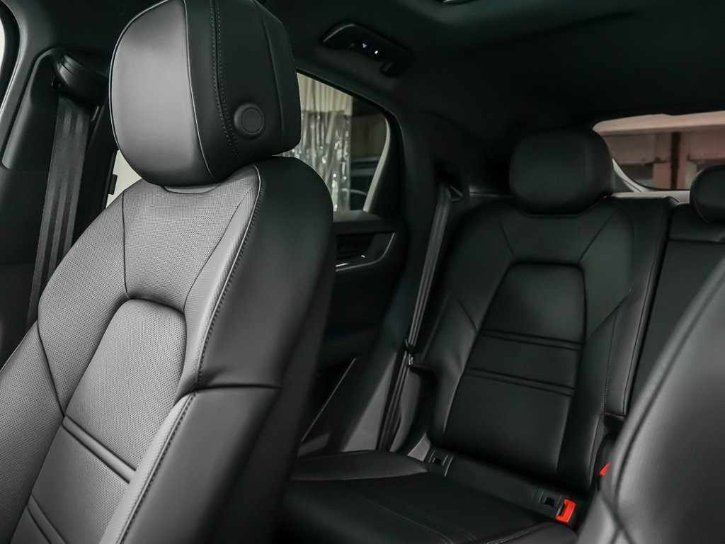 New 2026 Porsche Cayenne S AWD/4WD image 30