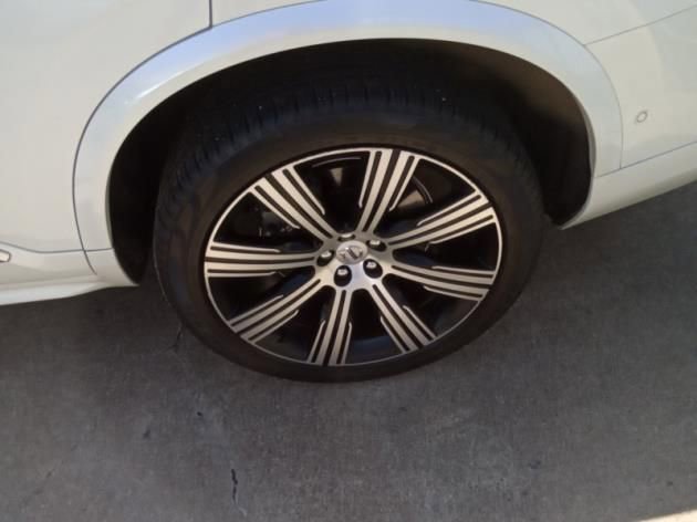 Used 2023 Volvo XC90 T8 Plus w/ Protection Package Premier image 13