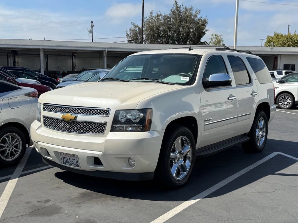 Used 2013 Chevrolet Tahoe LTZ RWD image 2