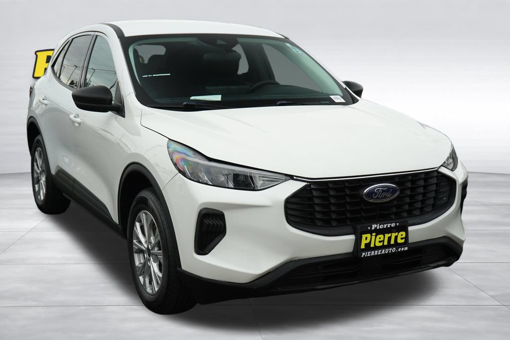 Used 2024 Ford Escape Active w/ Tech Pack #1 AWD/4WD image 2