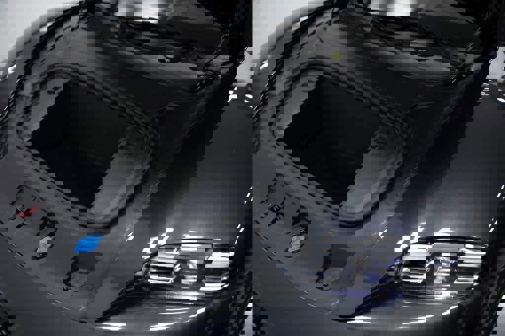 Certified 2022 Porsche Taycan 4 Cross Turismo image 17