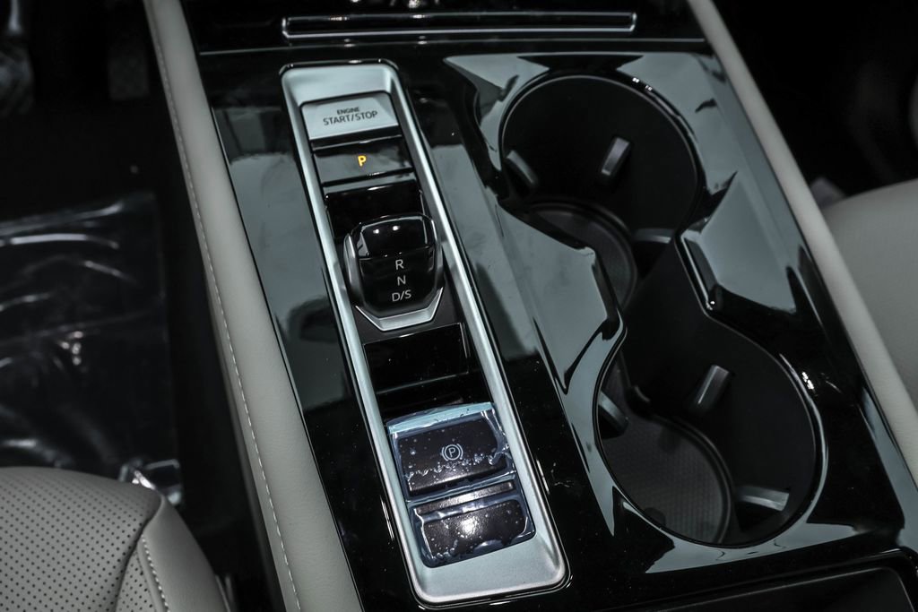 New 2026 Volkswagen Atlas SE image 30