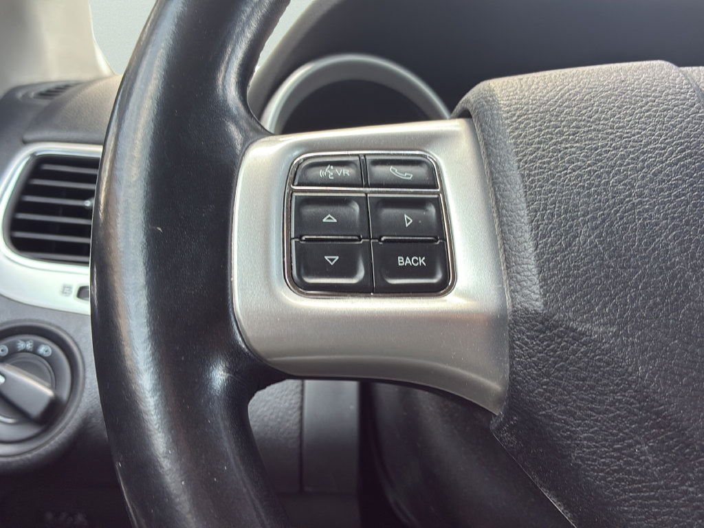 Used 2020 Dodge Journey SE w/ SE Popular Equipment Group FWD image 33