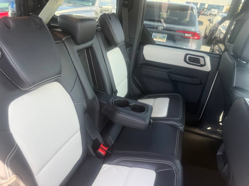 New 2026 Ford Bronco Outer Banks w/ Sasquatch Package AWD/4WD image 54