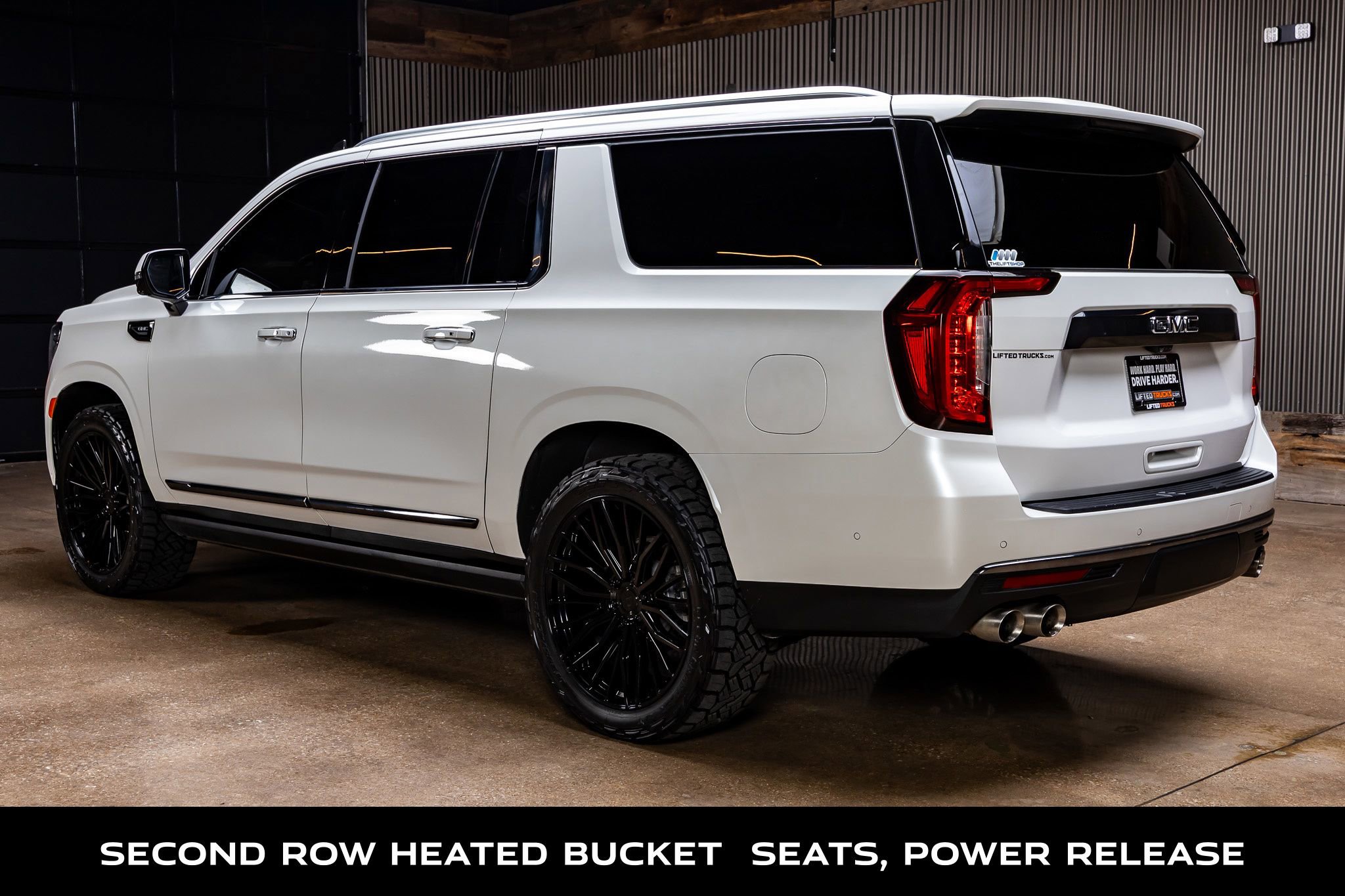 Used 2023 GMC Yukon XL Denali Ultimate image 7