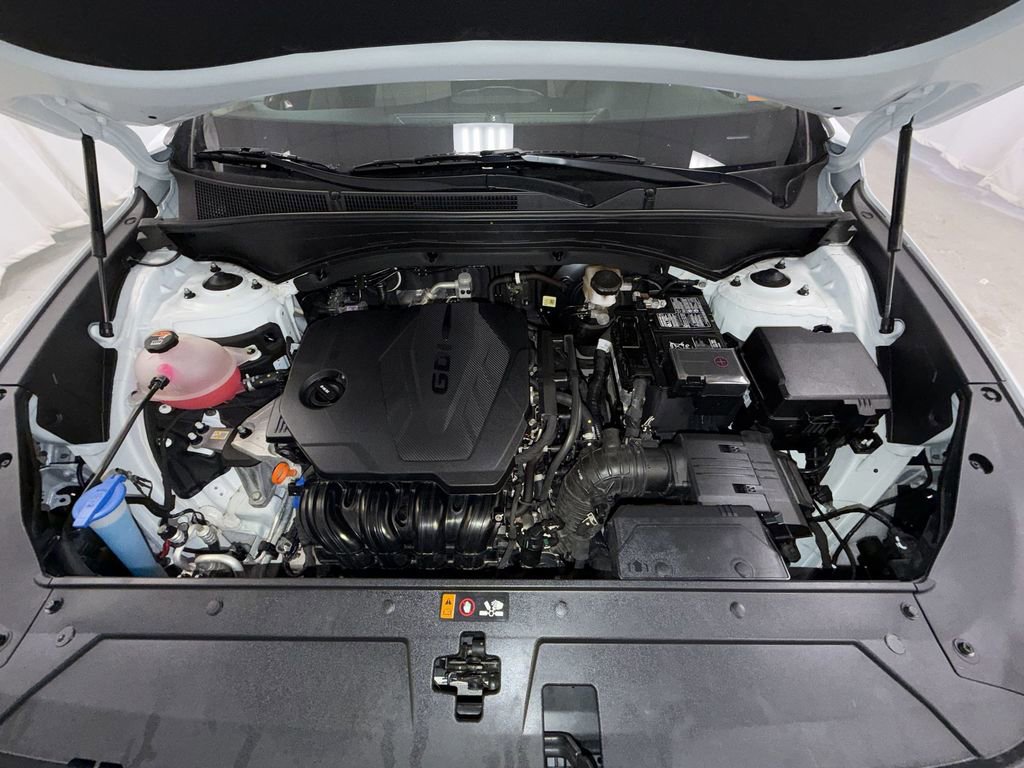 Used 2023 Hyundai Santa Fe SEL w/ Cargo Package image 10