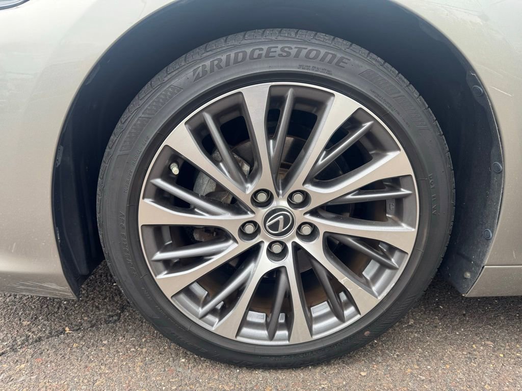 Used 2019 Lexus ES 350 w/ Premium Package FWD image 7