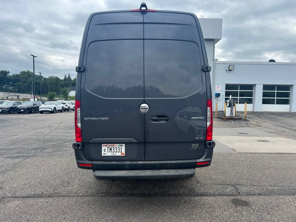Used 2021 Freightliner Sprinter 2500 AWD/4WD image 4