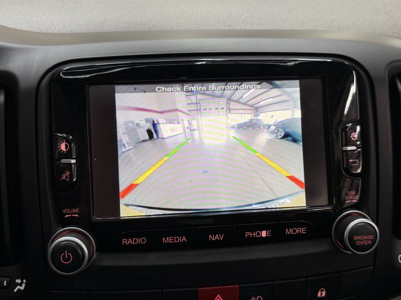 Used 2016 FIAT 500L Trekking FWD image 32