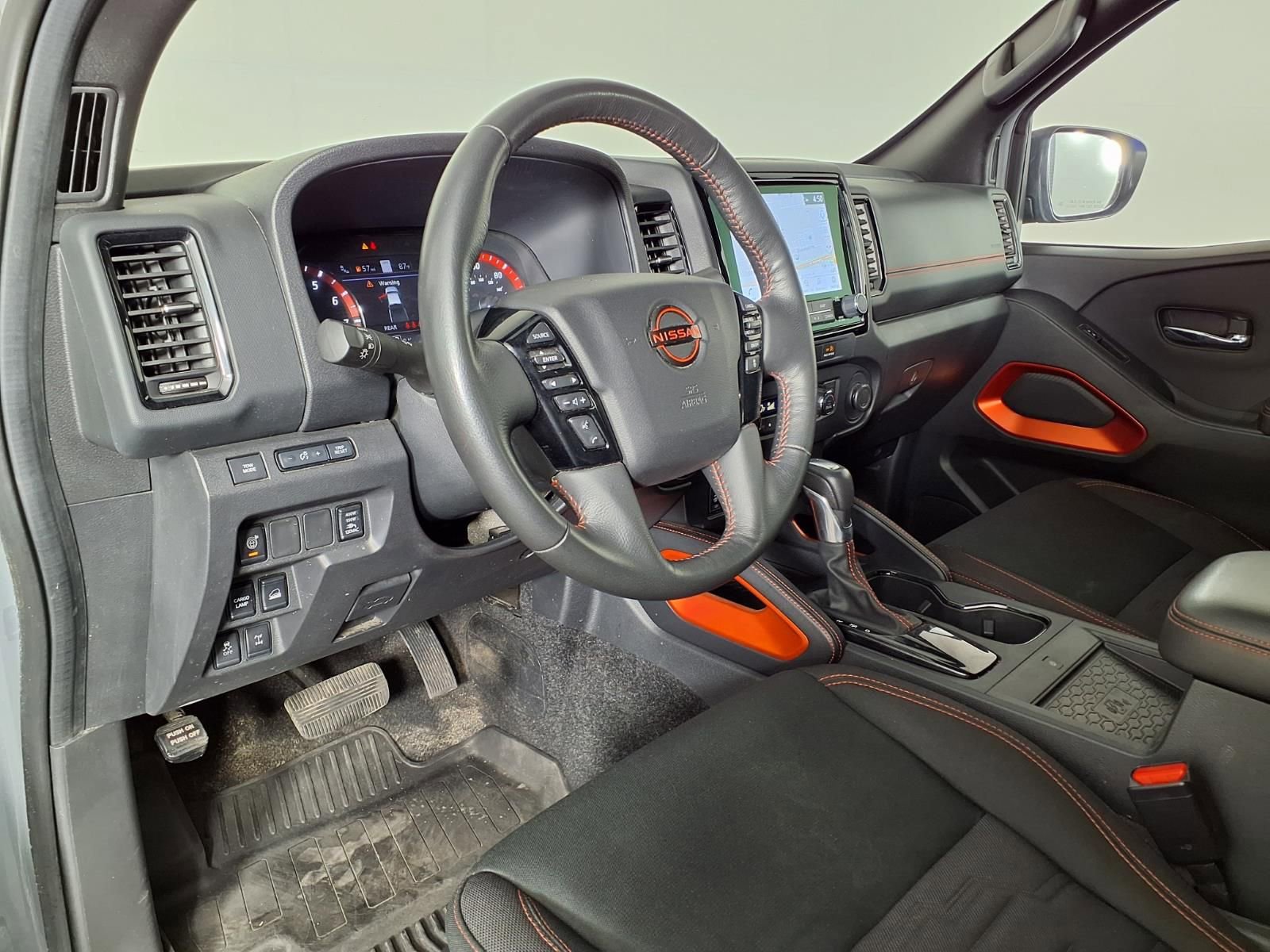 Used 2023 Nissan Frontier PRO-4X w/ Pro Convenience Package AWD/4WD image 17