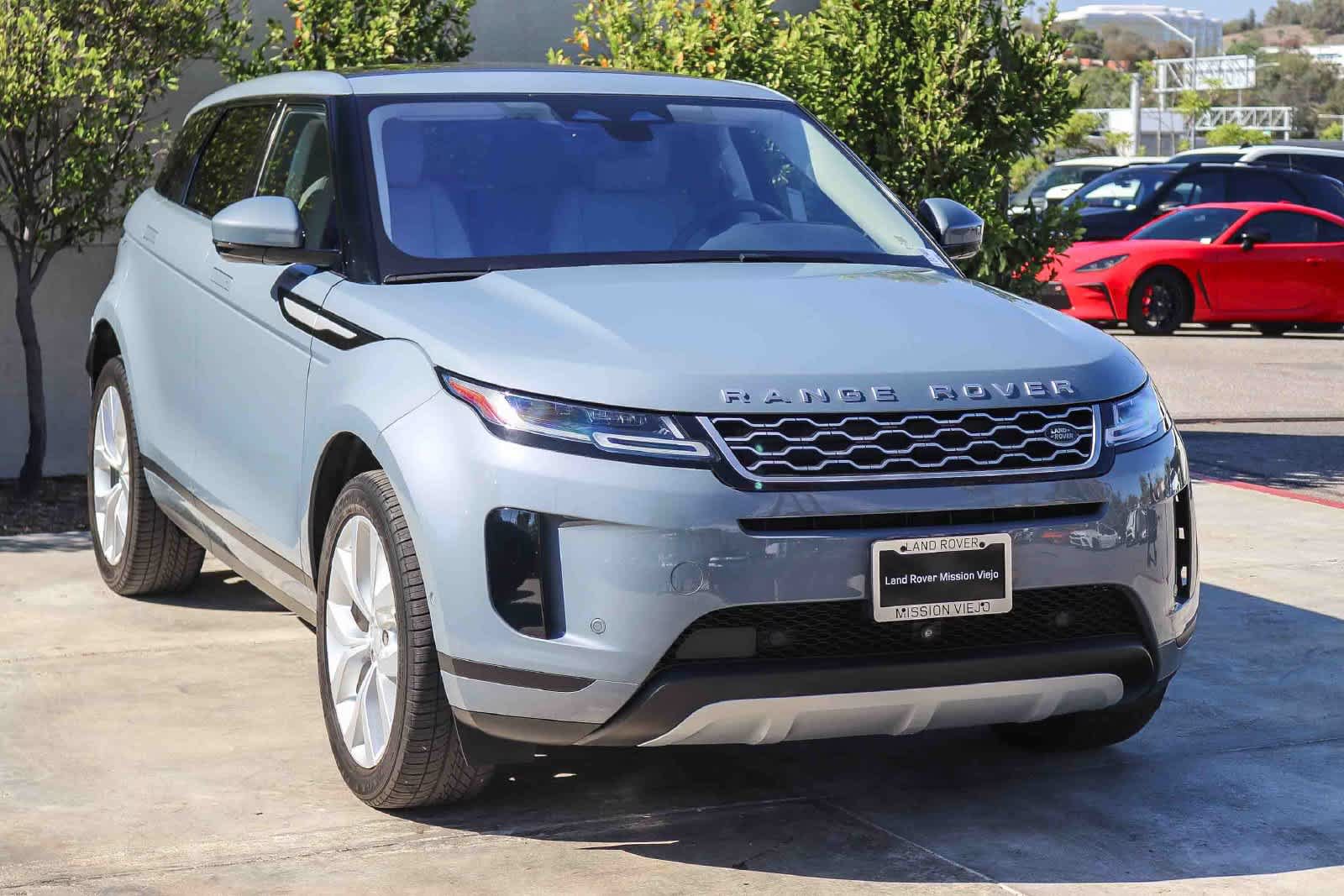 Used 2021 Land Rover Range Rover Evoque SE AWD/4WD image 3