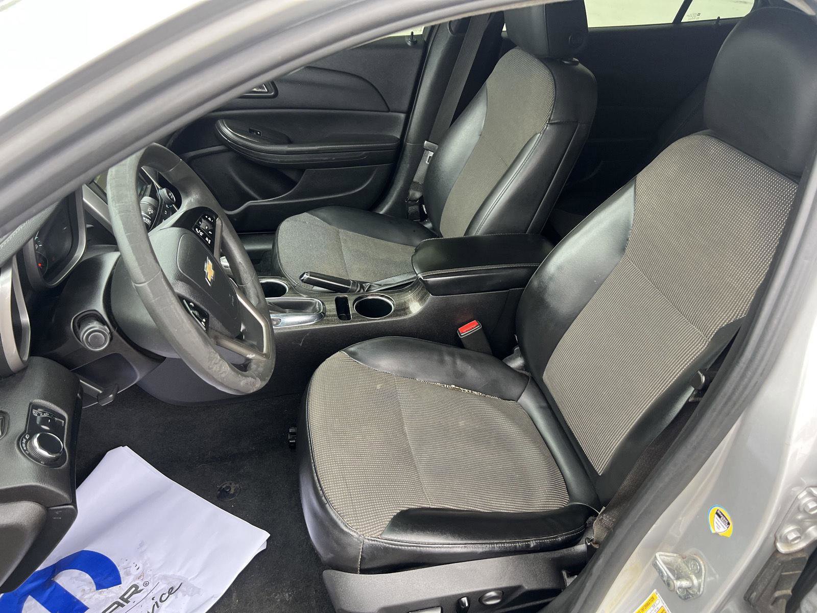 Used 2015 Chevrolet Malibu LT w/ Power Convenience Package image 11