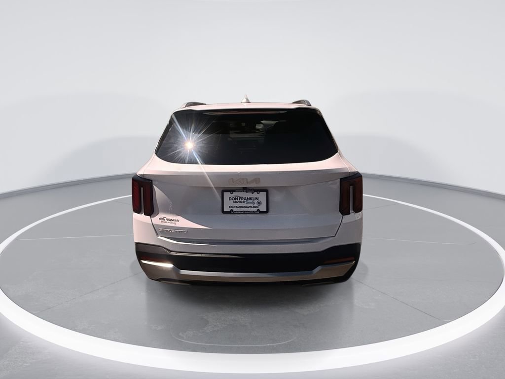 Used 2025 Kia Sorento EX w/ Panoramic Sunroof Package FWD image 7