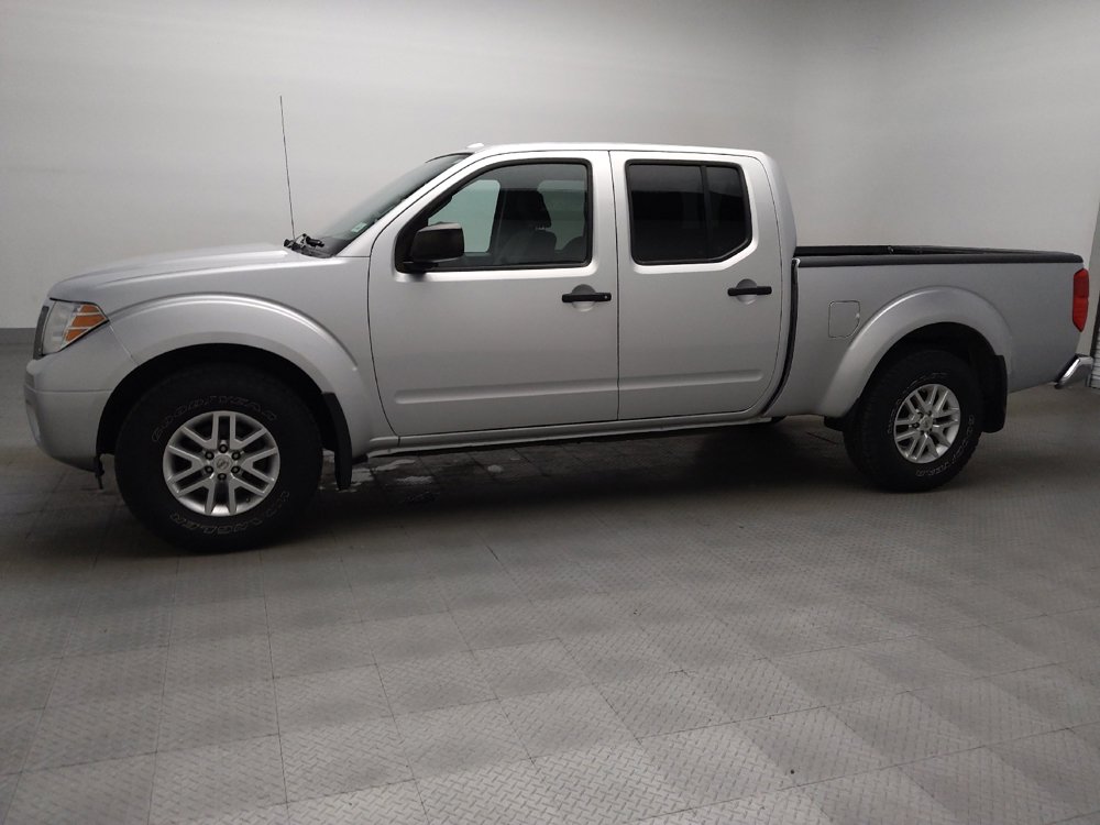 Used 2015 Nissan Frontier SV w/ SV Value Truck Package AWD/4WD image 2