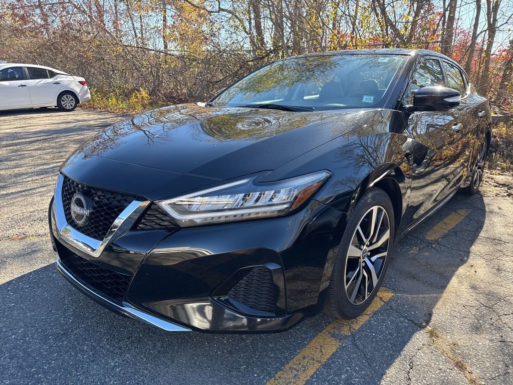 Used 2023 Nissan Maxima SV w/ Floor Mat Group