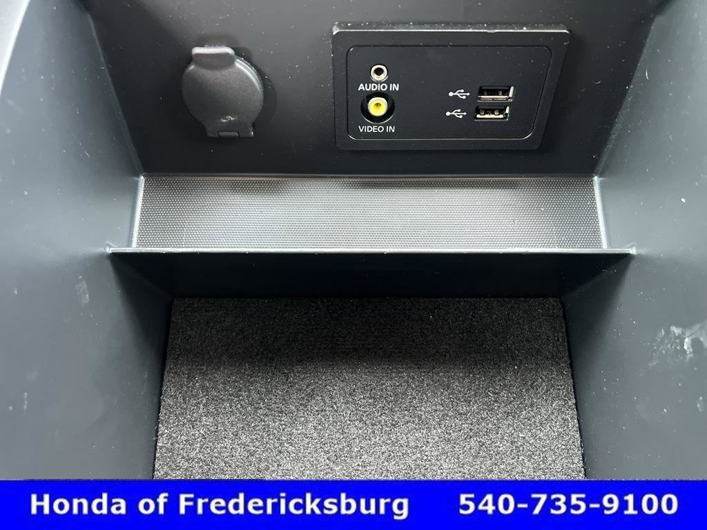 Used 2018 Nissan Pathfinder SV w/ SV All Weather Package image 28