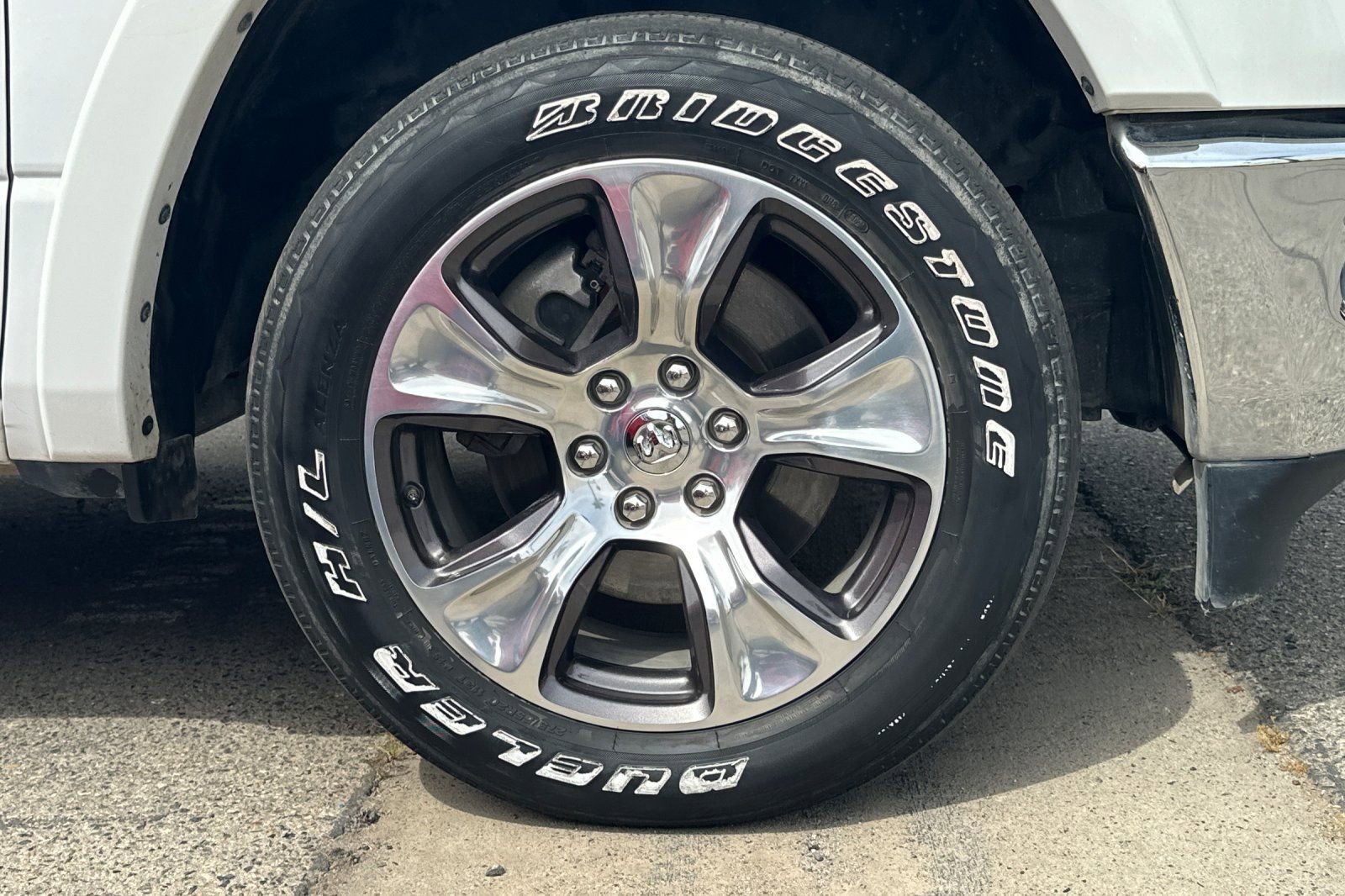 Used 2022 RAM 1500 Laramie image 9