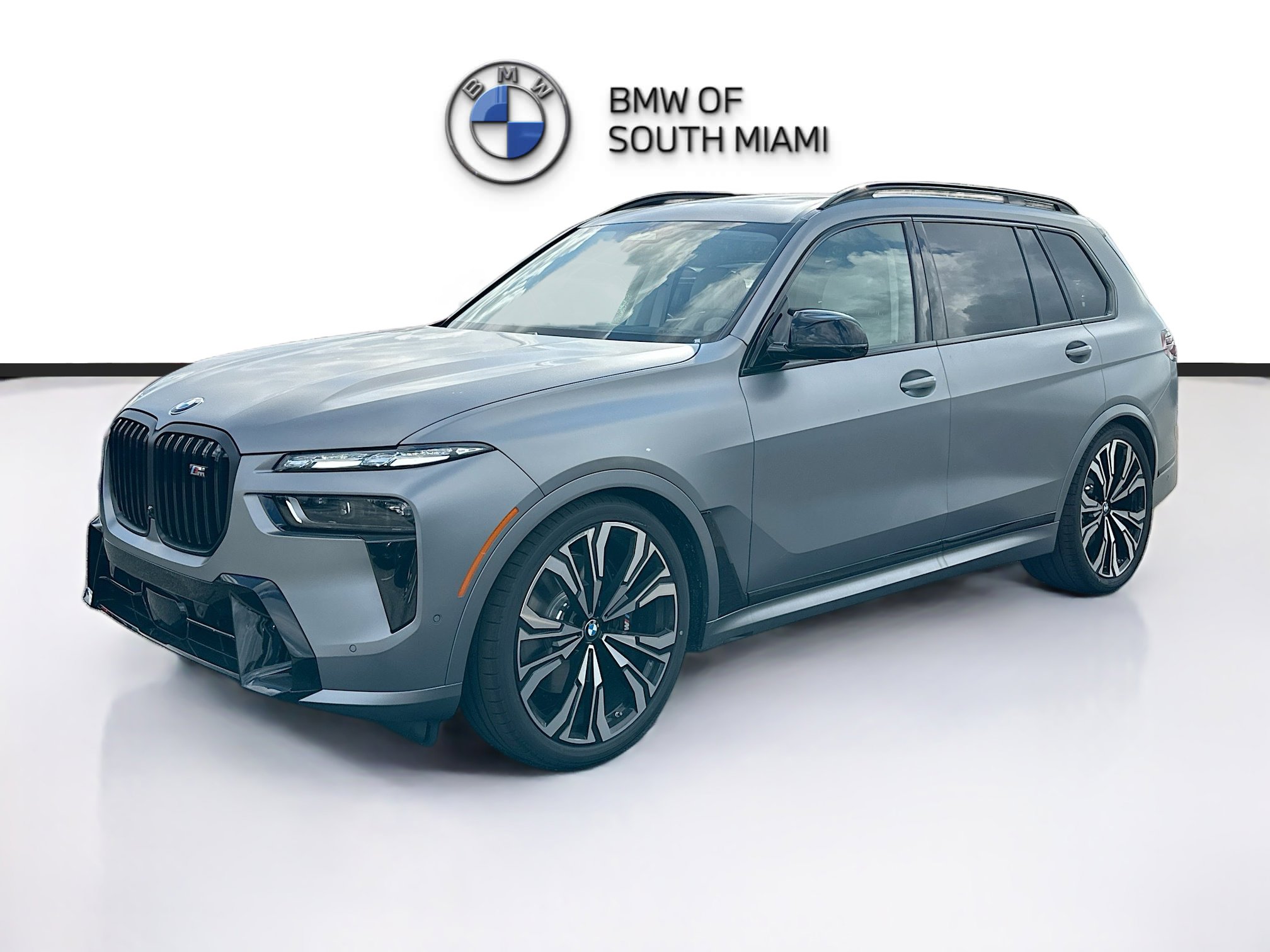 New 2026 BMW X7 M60i image 3
