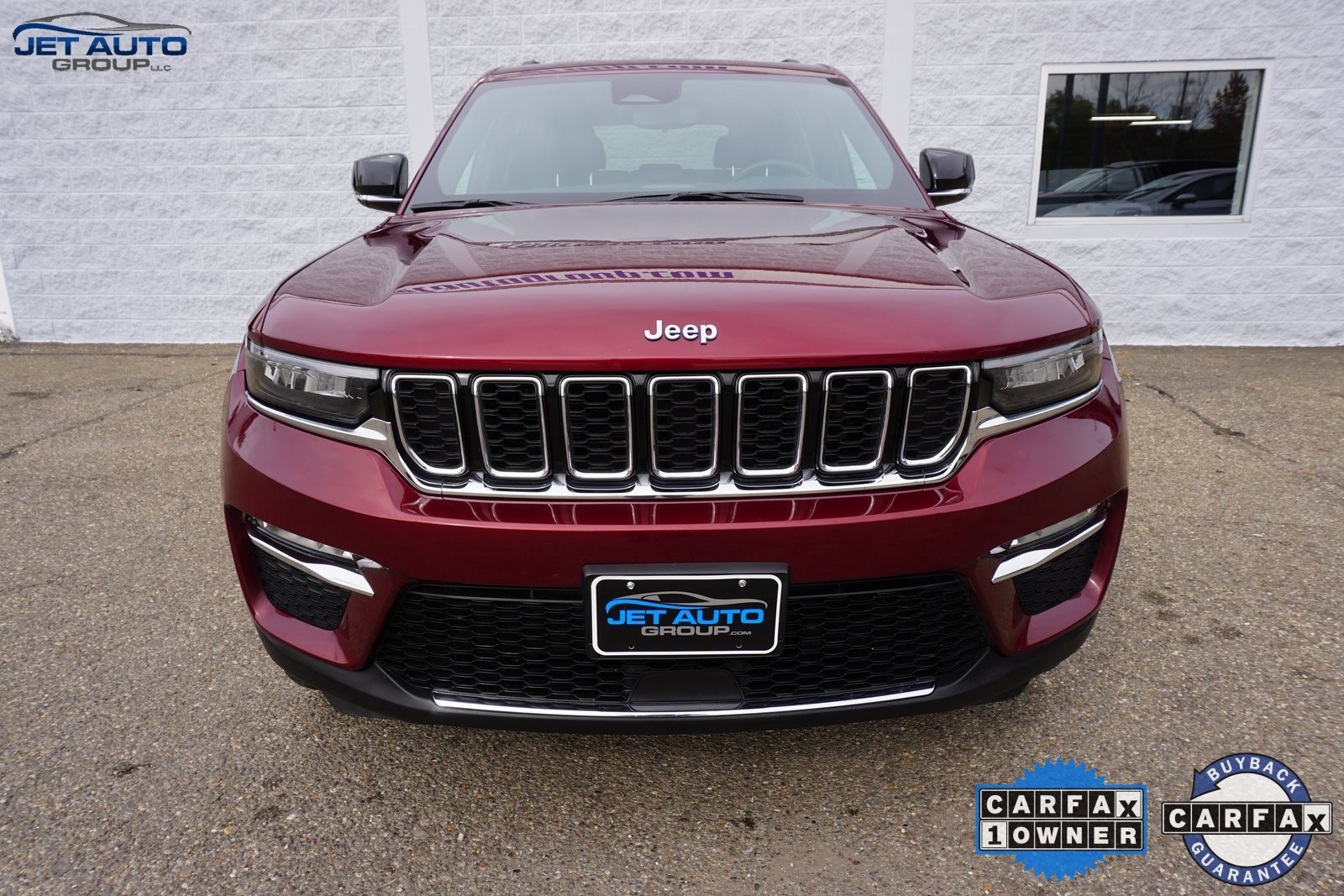 Used 2024 Jeep Grand Cherokee Limited 4xe image 2