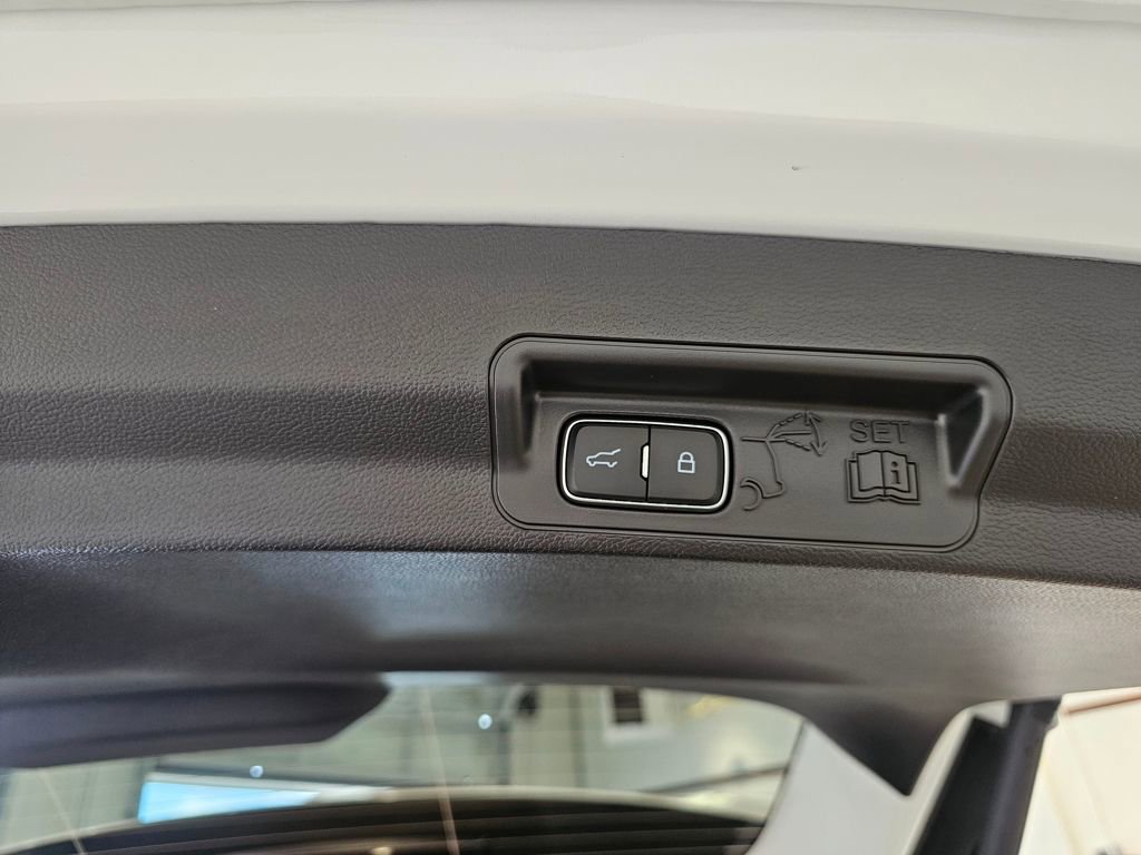 New 2025 Ford Explorer Active w/ Active Comfort Package image 34