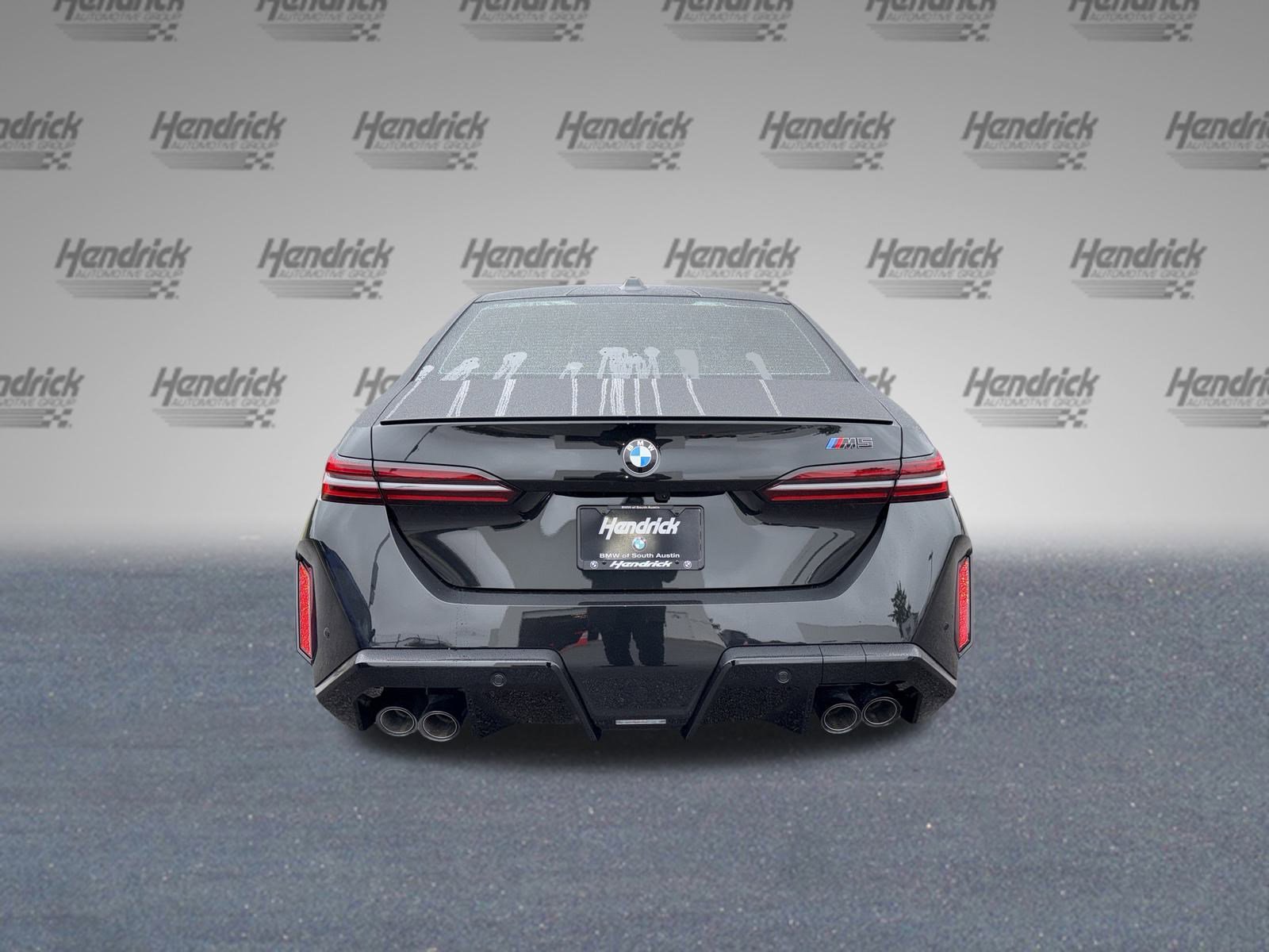 Used 2026 BMW M5 image 9