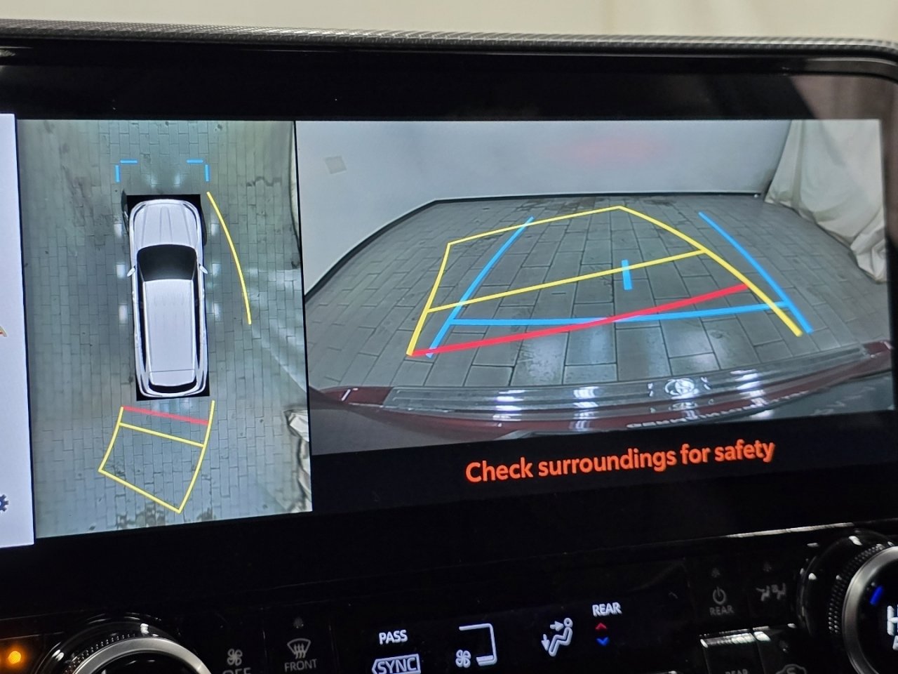 New 2026 Toyota Highlander Platinum image 7