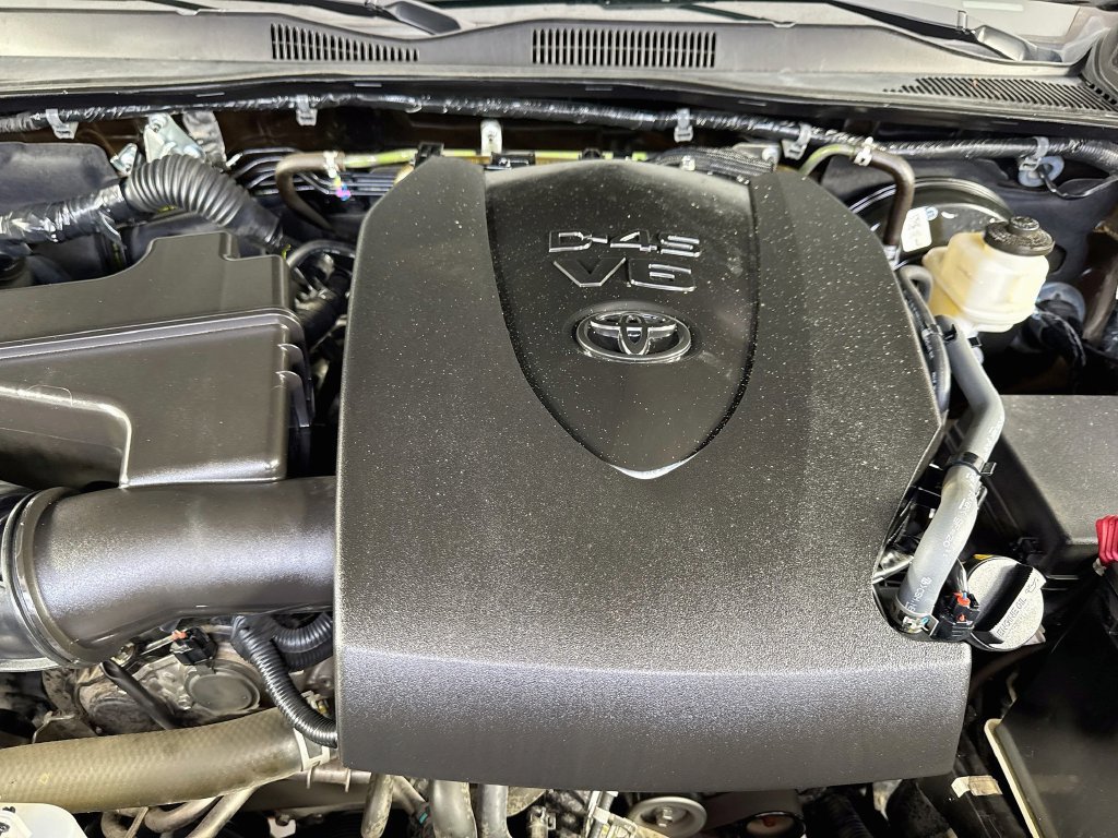 Used 2022 Toyota Tacoma SR AWD/4WD image 35