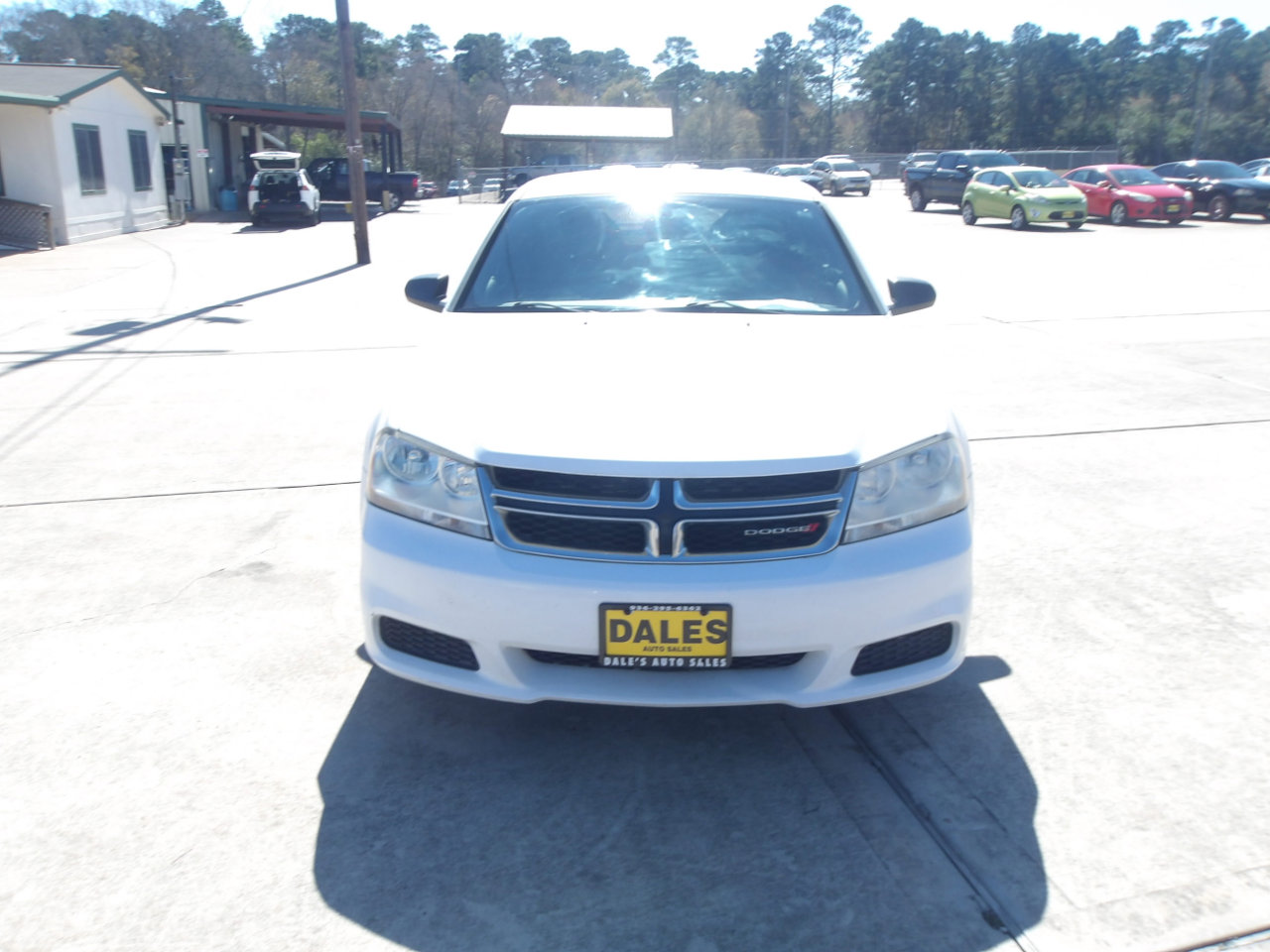 Used 2012 Dodge Avenger SE image 3