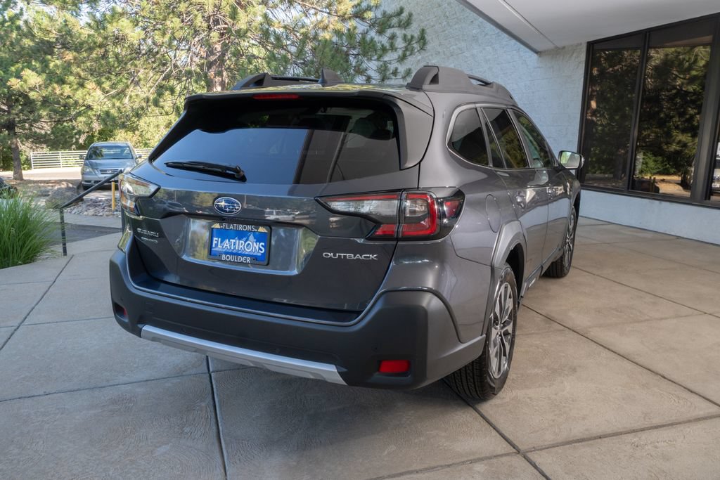 Certified 2025 Subaru Outback Limited AWD/4WD image 6