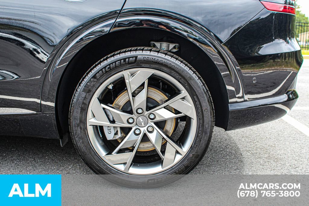 Used 2024 Genesis Electrified GV70 Advanced image 16