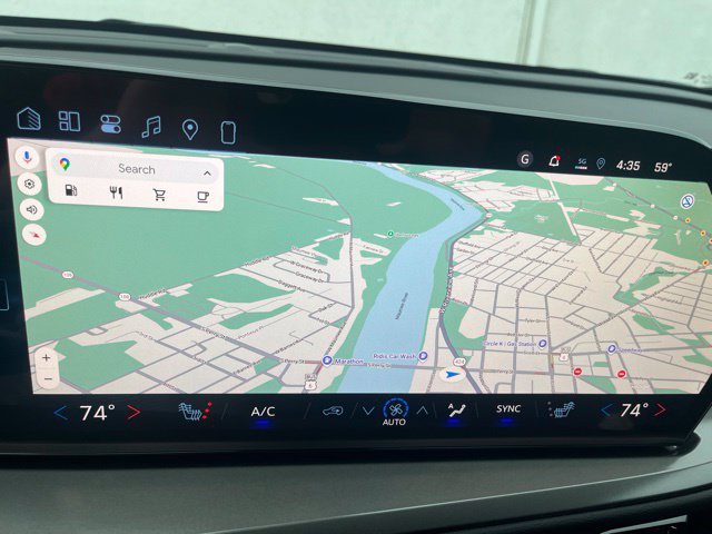 New 2027 Chevrolet Traverse LT FWD image 31